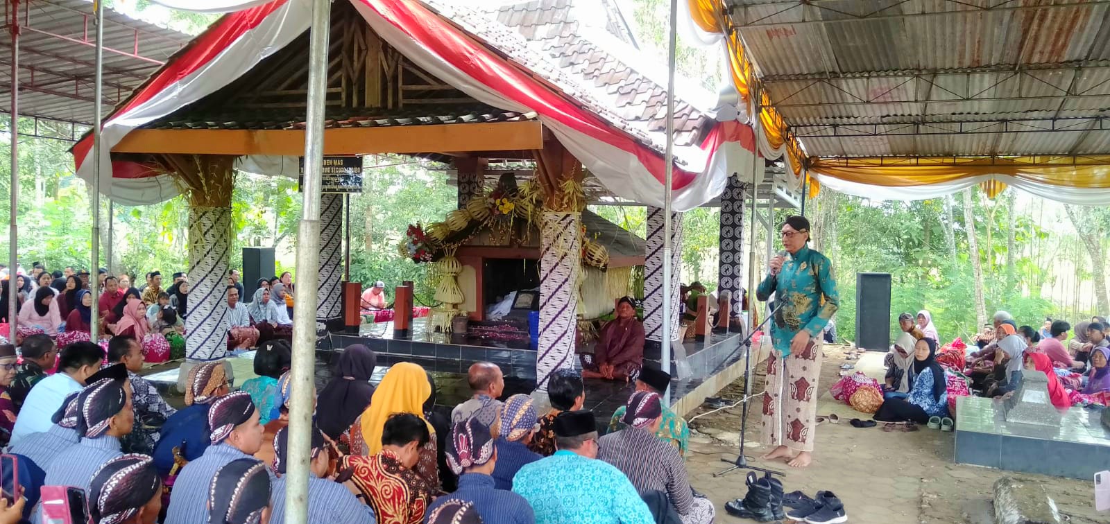 Ratusan Warga Blarangan Ponjong Tumpah Ruah Ikuti Nyadran Dihadiri Cucu Sri Sultan Hamengku Buwono VIII