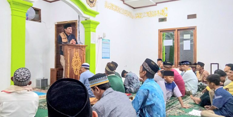 Safari Tarawih Pemkal Karangawen Menjadi Ajang Silahturahmi Bersama Masyarakat