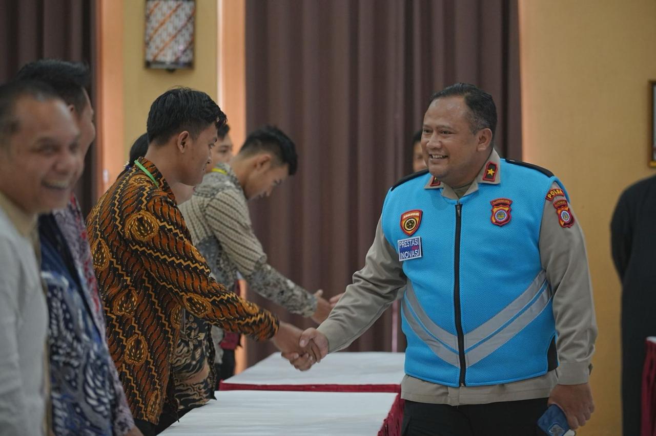 Polda DIY Gelar Pengambilan Sumpah dan Penandatanganan Pakta Integritas Rekrutmen Polri Terpadu 2025