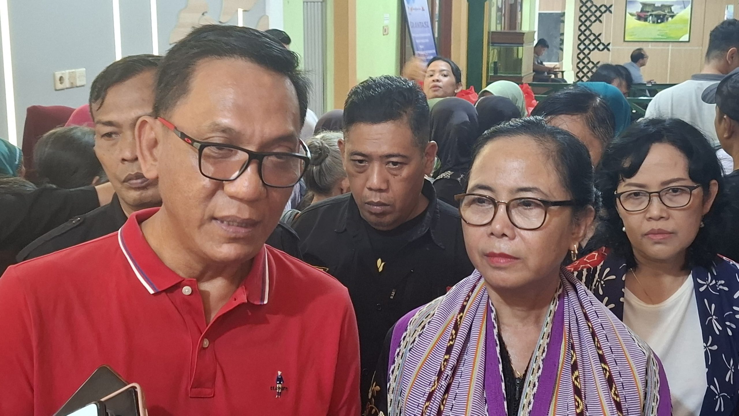 DPR RI Sambangi Ratusan Buruh Gendong Pasar Beringharjo Dalam Acara Pemeriksaan Kesehatan Gratis