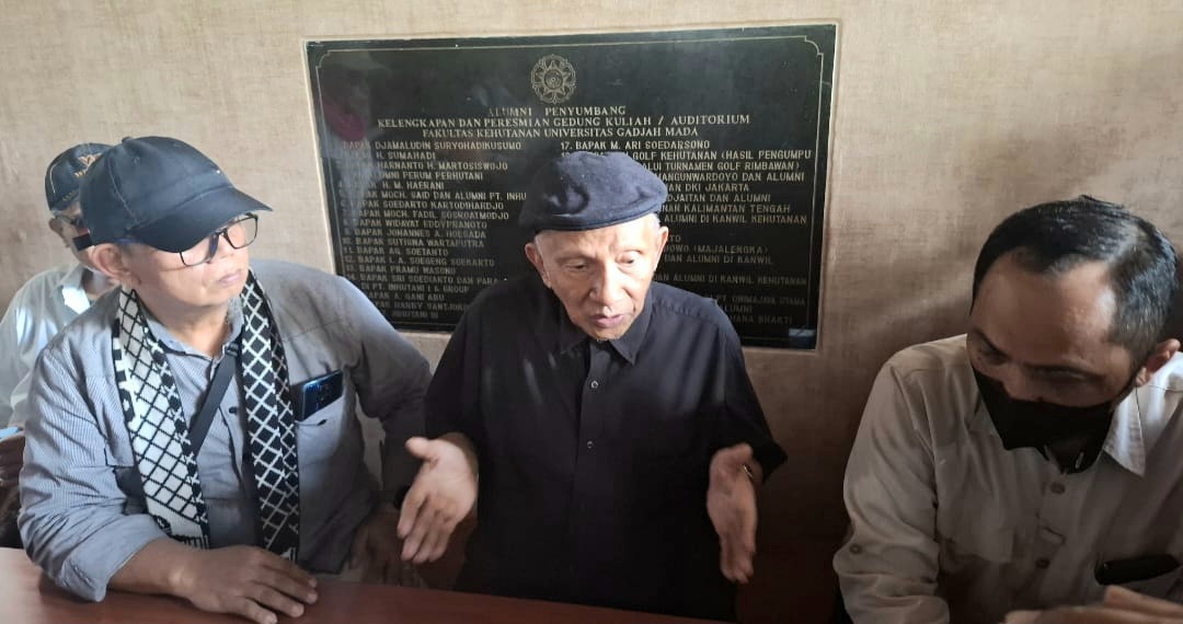 Amien Rais Tuduh UGM Menjadi Alas Politik Jokowi