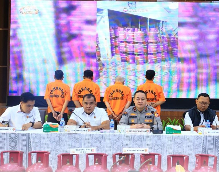 Bareskrim Polri Mengungkap Kasus Pengoplos LPG Subsidi di Karawang dan Semarang