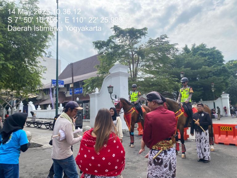 Unit Turangga Polsatwa Polda DIY Tampil Menarik di Malioboro, Sampaikan Pesan Kamtibmas