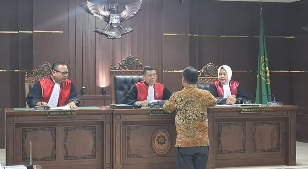 Sidang Kedua Gugatan Terhadap UGM Terkait Polemik Ijazah UGM ditunda 3 Juni Mendatang Sidang Kedua Gugatan Terhadap UGM Terkait Polemik Ijazah UGM ditunda 3 Juni Mendatang