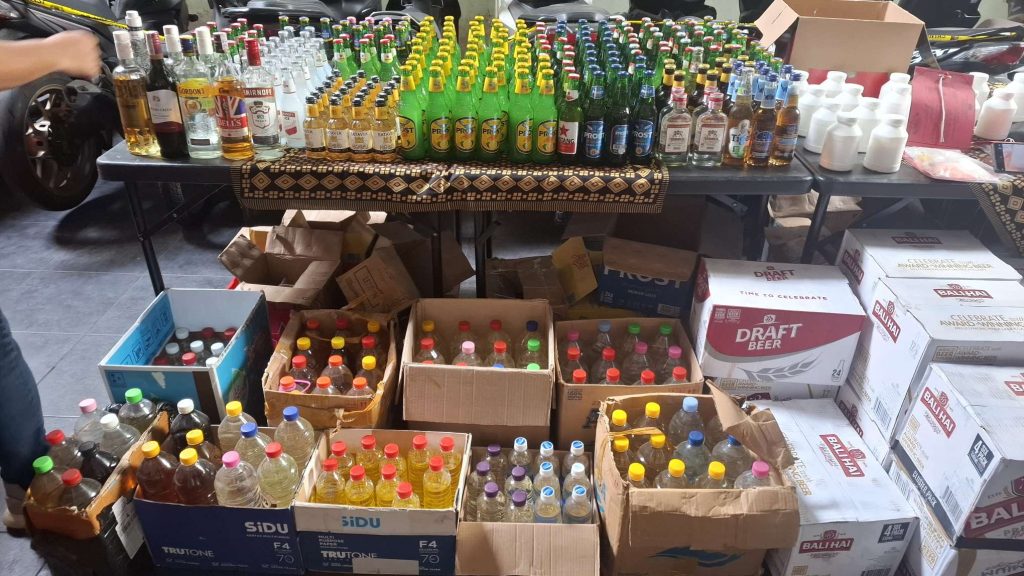 Polresta Yogyakarta Amankan Ribuan Botol Termasuk Oplosan Asal Solo : Segera dilakukan Pemusnahan Polresta Yogyakarta Amankan Ribuan Botol Termasuk Oplosan Asal Solo : Segera dilakukan Pemusnahan