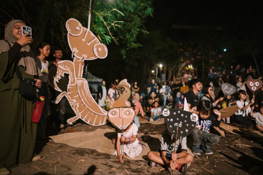 Gulali Festival 2025 Yogyakarta: Menempatkan Anak Sebagai Subyek dalam Seni Pertunjukan Gulali Festival 2025 Yogyakarta: Menempatkan Anak Sebagai Subyek dalam Seni Pertunjukan