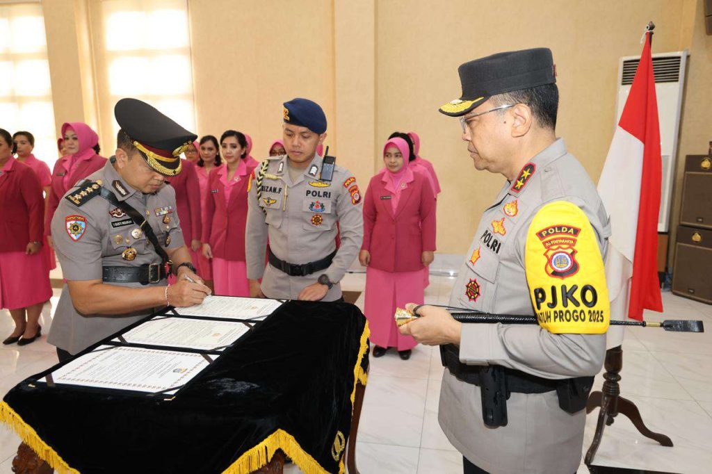 Kapolda DIY Pimpin Sertijab Irwasda, Dirreskrimsus, dan Kapolresta Yogyakarta