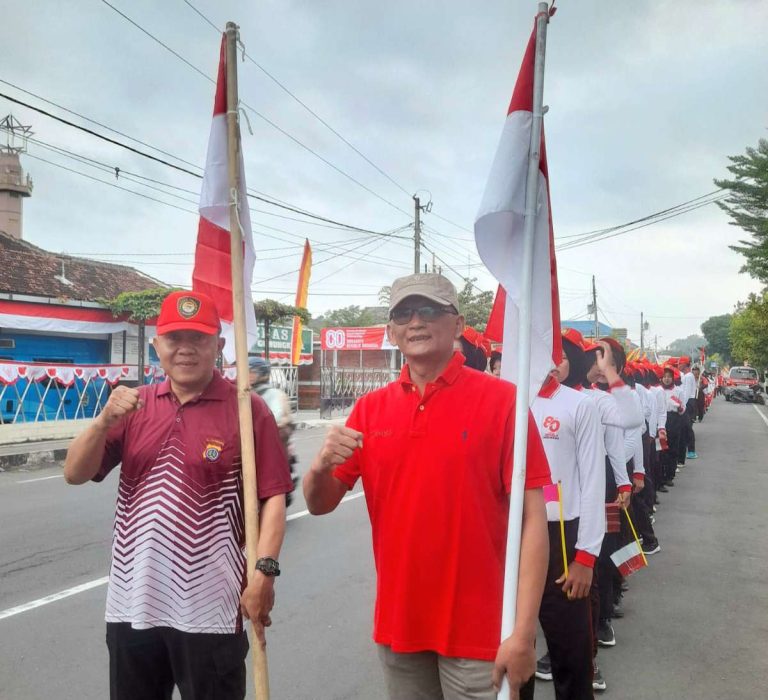 “Saptosari Kirim Paskibra” Susuri Jalan Protokol Lakukan Aubade “Saptosari Kirim Paskibra” Susuri Jalan Protokol Lakukan Aubade