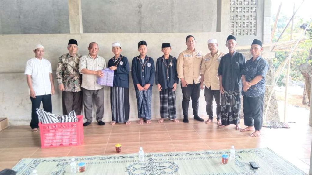 Sedekah Jum’at Berkah Merupakan Program Unggulan LSM Forum Masyarakat Peduli Gunungkidul