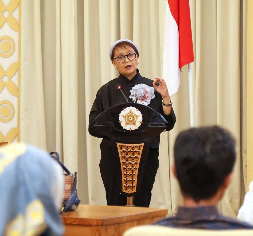 Retno Marsudi: 2,2 Miliar Penduduk Dunia Hadapi Krisis Air, Indonesia Terancam Gagal Capai Target 2045 Retno Marsudi: 2,2 Miliar Penduduk Dunia Hadapi Krisis Air, Indonesia Terancam Gagal Capai Target 2045