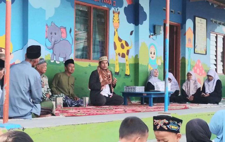 ‘Adab Dulu, Ilmu Kemudian’: TK Lembaga Tama II Gelar Pengajian Parenting Islami