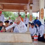 HUT PMI ke 80: PMI DIY Tabur Bunga di TMP Kusumanegara Yogyakarta