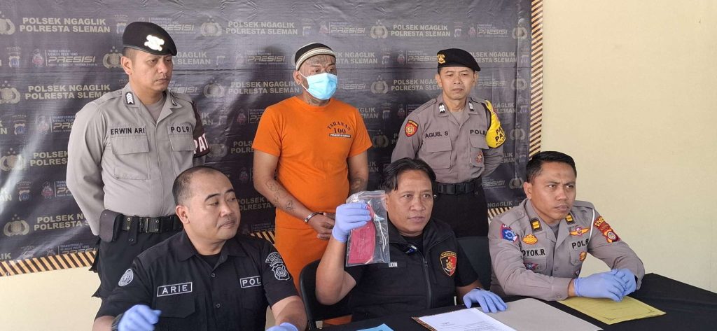 Cemburu Buta, Pria di Sleman Tusuk Pacar Wanita yang disukai