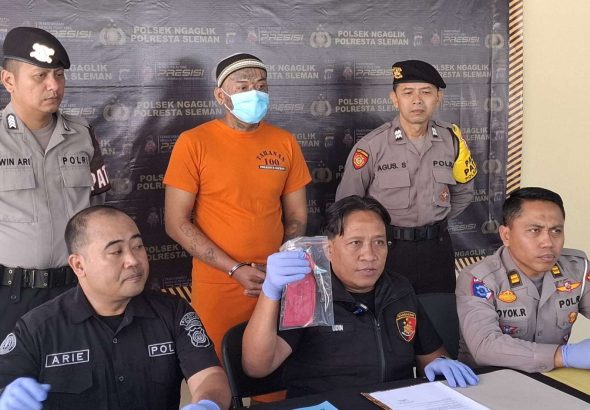 Cemburu Buta, Pria di Sleman Tusuk Pacar Wanita yang disukai