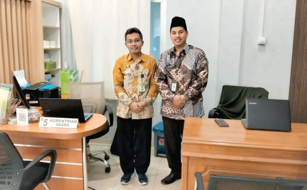 Dari Mimbar ke Meja Layanan, Penyuluh Agama Hadir untuk Warga