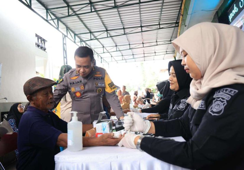 Operasi Aman Nusa I Progo 2025, Polda DIY Laksanakan Bakti Kesehatan di Masjid Sanggrahan
