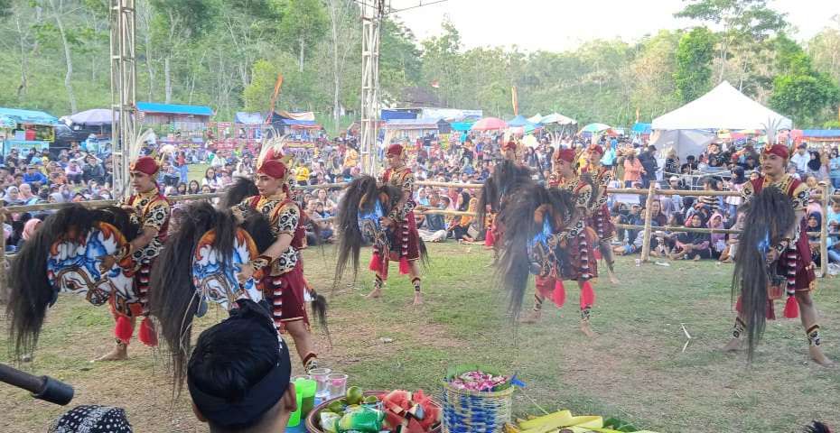 Penutupan Rasulan Petir ABC Panitia Sukses Tanggap Campursari & Jathilan Yogo Joo Pruso, Ramai Penonton Penutupan Rasulan Petir ABC Panitia Sukses Tanggap Campursari & Jathilan Yogo Joo Pruso, Ramai Penonton
