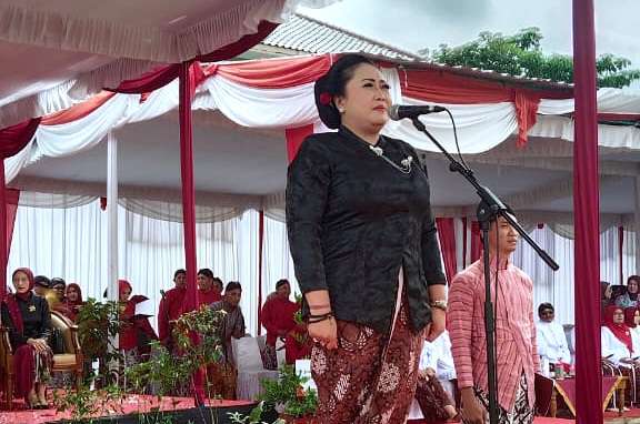 Upacara HUT Gunungkidul ke-195, “Ngayomi, Ngayemi, Ngayani” Upacara HUT Gunungkidul ke-195, “Ngayomi, Ngayemi, Ngayani”