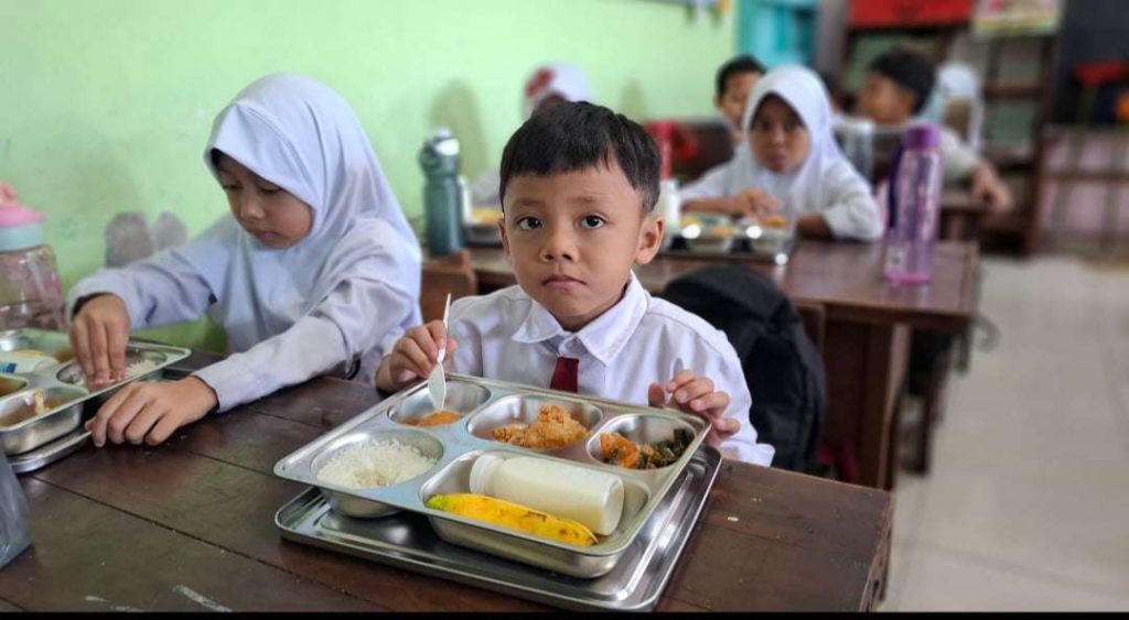 Alasan Guru Besar UGM Saran MBG Diserahkan ke Kantin Sekolah Alasan Guru Besar UGM Saran MBG Diserahkan ke Kantin Sekolah