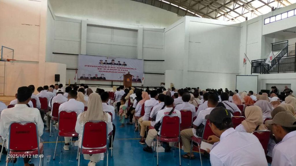 Ketua DPC Partai Gerindra Gunungkidul Lantik 300 Pengurus PAC: Setelah dilantik Langsung Bekerja Ketua DPC Partai Gerindra Gunungkidul Lantik 300 Pengurus PAC: Setelah dilantik Langsung Bekerja