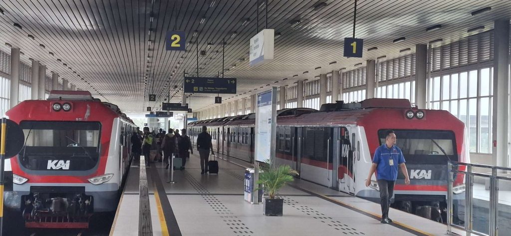 KAI Bandara Ungkap Antuasiasme Pengguna Kereta Bandara YIA Meningkat Dan Kenalkan Maskot Baru “Yaya”