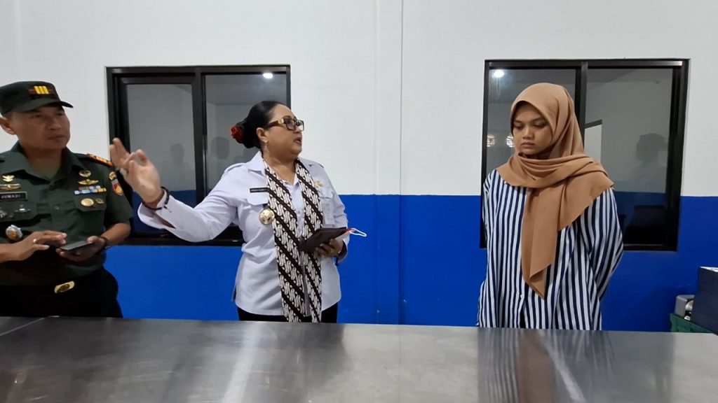 Lagi! 625 Siswa & Guru Keracunan MBG, Bupati Endah: “Masak Itu Harus Pakai Perasaan” Lagi! 625 Siswa & Guru Keracunan MBG, Bupati Endah: “Masak Itu Harus Pakai Perasaan”