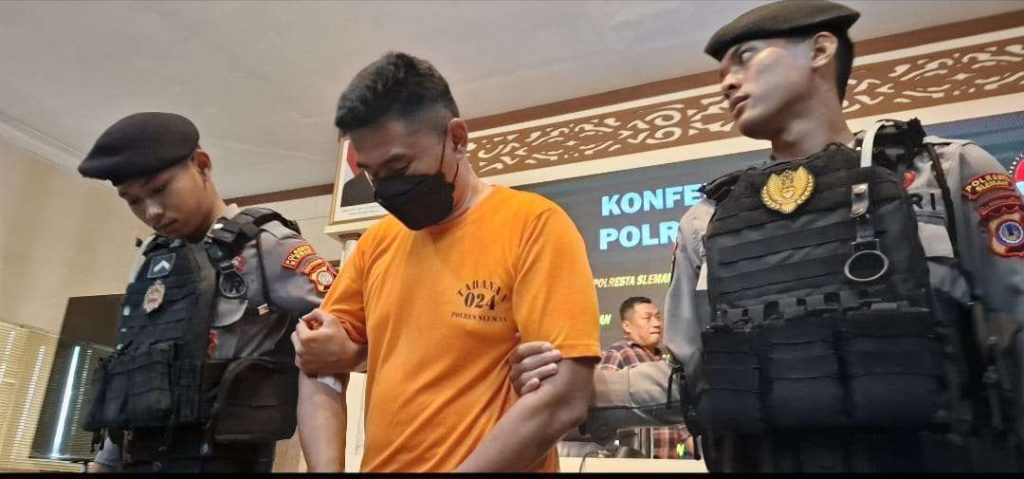 Ditolak Balikan, Pria Paruh Baya di Sleman Gorok Mantan Kekasih hingga Tewas Ditolak Balikan, Pria Paruh Baya di Sleman Gorok Mantan Kekasih hingga Tewas