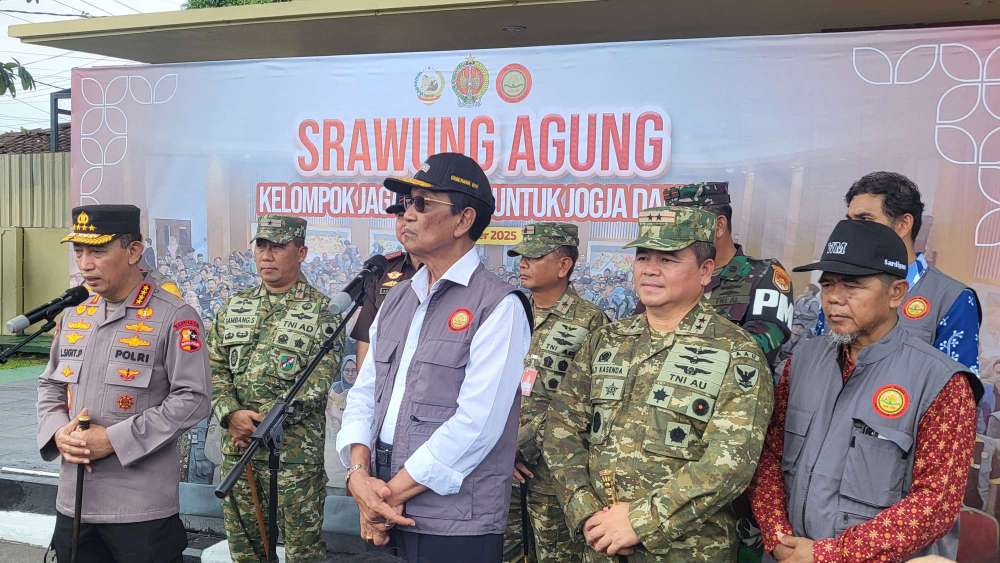 Gubernur DIY Tegaskan Kehadiran Jaga Warga Menjadi Elemen Strategis Menjaga Keamanan, Gubernur DIY Tegaskan Kehadiran Jaga Warga Menjadi Elemen Strategis Menjaga Keamanan,