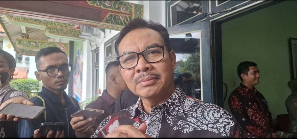 Wali Kota Hasto Pastikan Tanggal 10 Desember Seluruh Depo Kota Bebas Sampah, Diutamakan Depo di Gereja Kotabaru Saat Natal