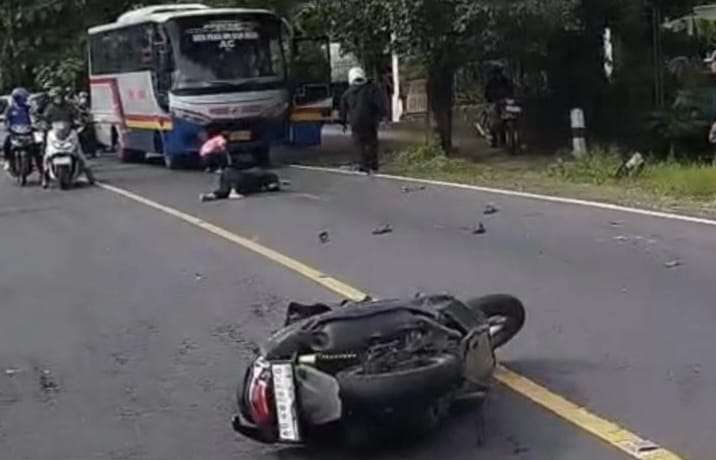 Dahulu Dua Truk Pengendara N-Max Terjatuh Tertabrak Dari Arah Berlawanan di Jalan Jogja-Wonosari