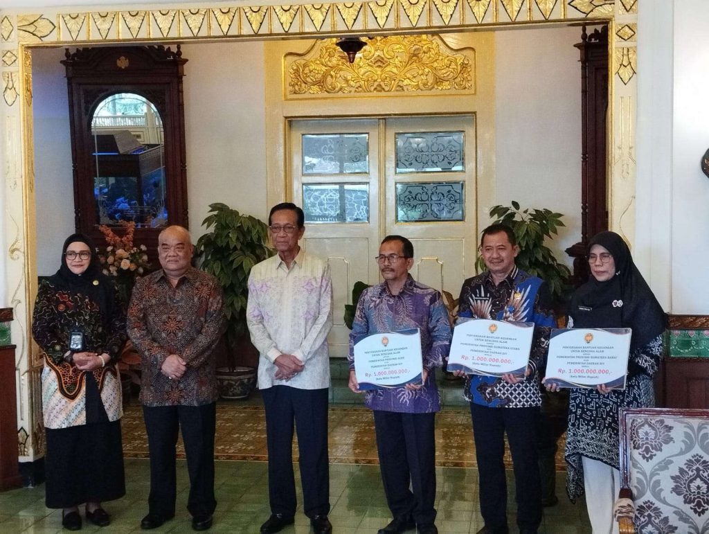 Pemda DIY Salurkan Bantuan Uang Rp 3 Miliar Dukung Penanganan Bencana Banjir Bandang di 3 Provinsi Sumatera