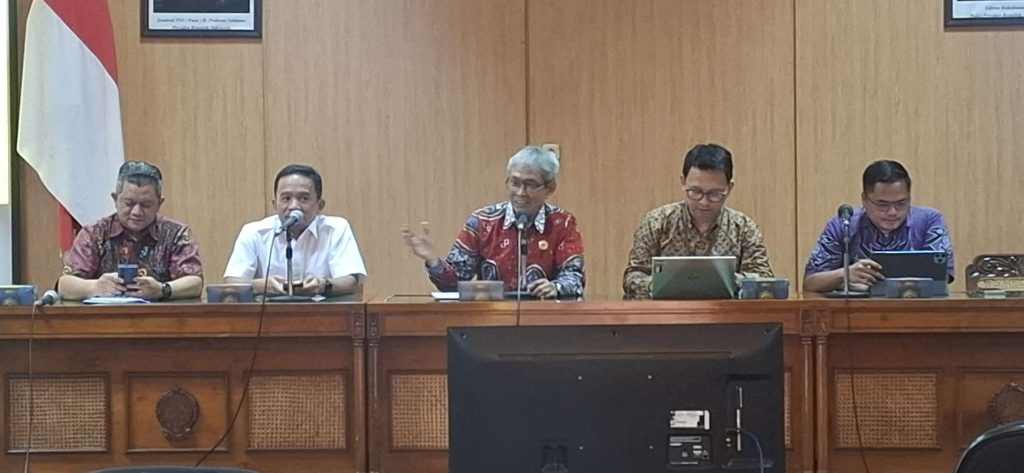 Harga Cabai Meroket, Pemda DIY Klaim Stok Pangan Nataru 2025 Aman, Program MBG Pengaruhi Pergerakan Pasar Harga Cabai Meroket, Pemda DIY Klaim Stok Pangan Nataru 2025 Aman, Program MBG Pengaruhi Pergerakan Pasar