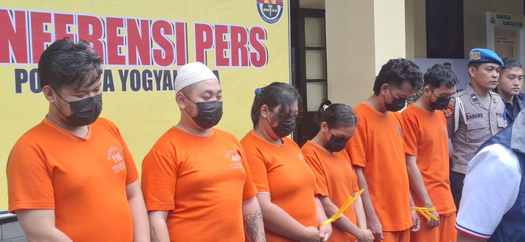 Polresta Jogja Tetapkan 6 Tersangka Love Scamming Jaringan Internasional di Sleman, Terancam 10 Tahun Penjara