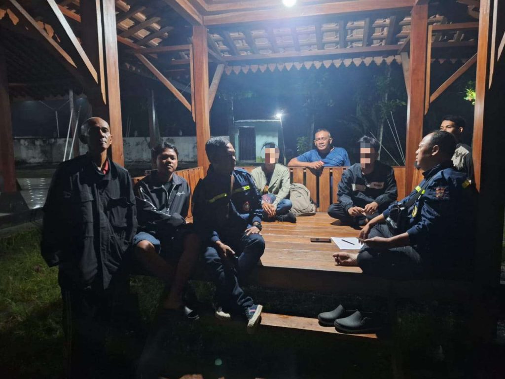 Dua Orang Pria Ingin Berbuat Mesum Kepergok Diamankan Penjaga Ronda