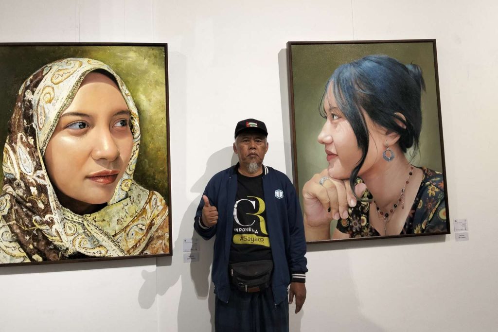 Pameran Luķisan Bertajuk ‘Nadi Akar’ dipenuhi Karya Nyentrik Calon Pelukis Muda