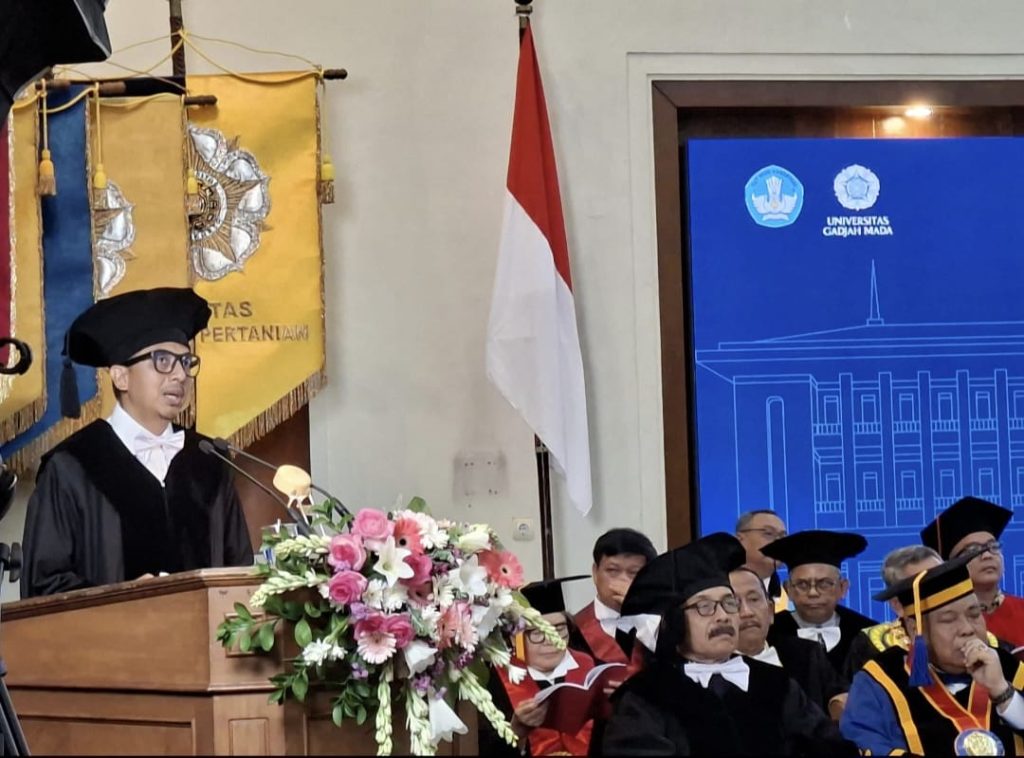 Pengukuhan Zainal Arifin Sebagai Guru Besar UGM Mengkritisi Lemahnya Lembaga Negara Independen