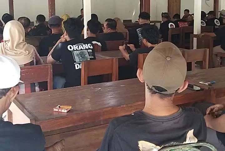 Pertanyakan Penggunaan Dana Desa Masyarakat Bersama Pos Pera Datangi Kantor Kalurahan Natah