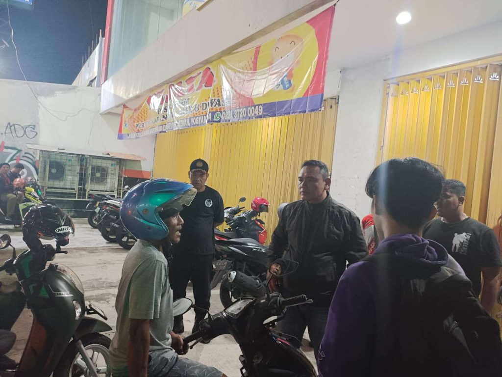 Juru Parkir Godean Tegur Orang Tidur Malah Disambut Senjata Tajam Juru Parkir Godean Tegur Orang Tidur Malah Disambut Senjata Tajam