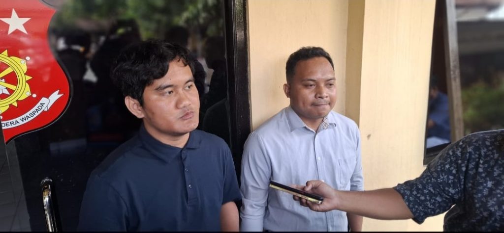 Oknum Guru SLB Dilaporkan Polisi Diduga Lecehkan Siswi Difabel Oknum Guru SLB Dilaporkan Polisi Diduga Lecehkan Siswi Difabel