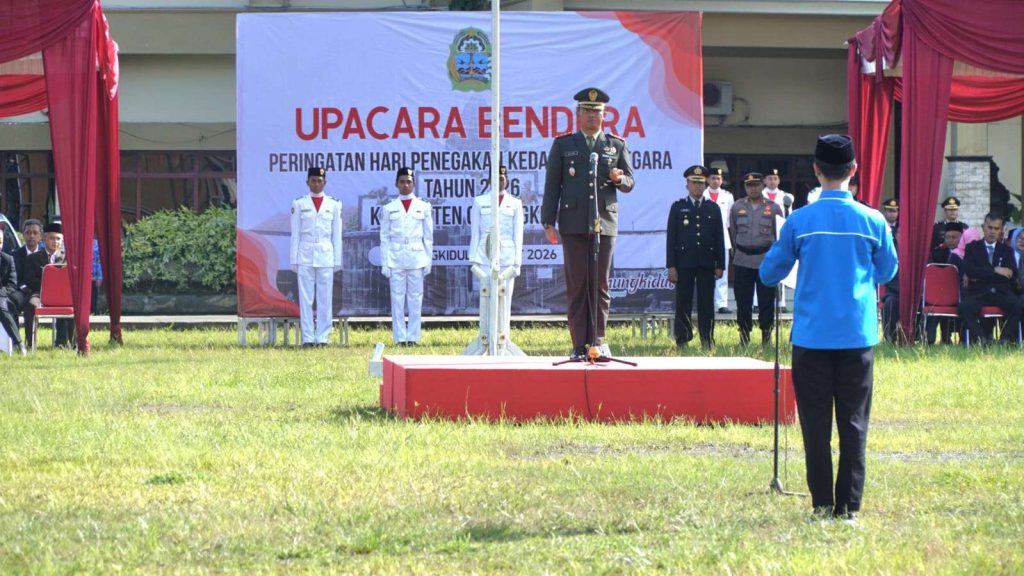 Dandim 0730/Gunungkidul Pimpin Upacara Upacara Hari Penegakan Kedaulatan Negara 2026 di Alun-alun Wonosari