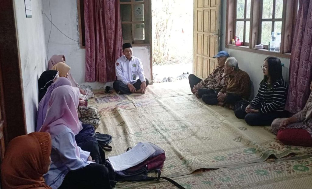 Sinergi KUA Pengasih dan PKH: Perkuat Spiritual dan Kesehatan KPM di Kedungsari