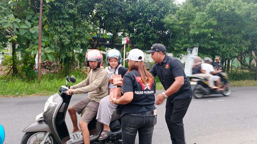 Ramadhan Penuh Berkah, Squat Nusantara Boyolali Bagikan 2000 Takjil Ramadhan Penuh Berkah, Squat Nusantara Boyolali Bagikan 2000 Takjil