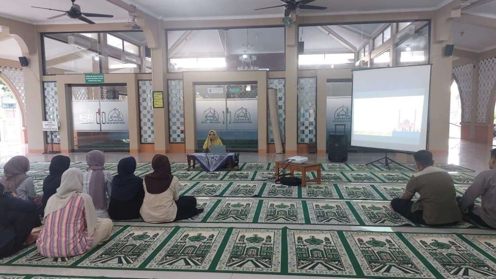 Touch Your Heart: Strategi Penyuluh KUA Pengasih Lembutkan Hati Remaja Masjid Bangun Ummah di Bulan Suci Touch Your Heart: Strategi Penyuluh KUA Pengasih Lembutkan Hati Remaja Masjid Bangun Ummah di Bulan Suci
