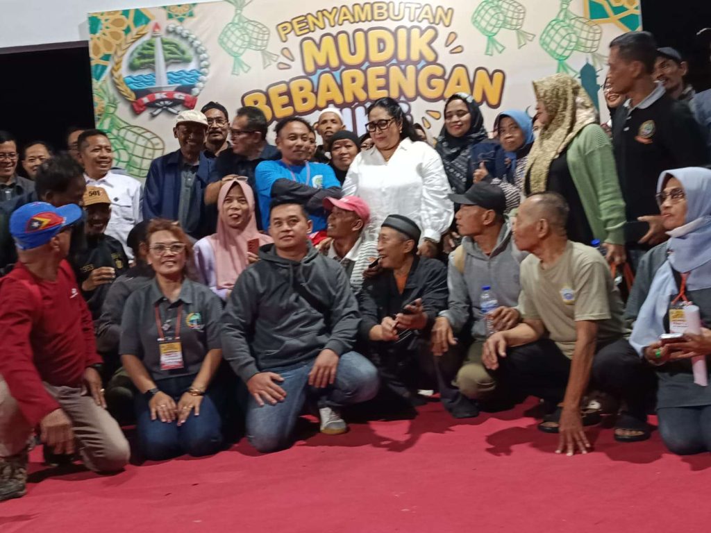 Bupati Gunungkidul Sambut Kedatangan 1.570 Pemudik IKG Berikan Apresiasi Semangat “Nyengkuyung” Bupati Gunungkidul Sambut Kedatangan 1.570 Pemudik IKG Berikan Apresiasi Semangat “Nyengkuyung”