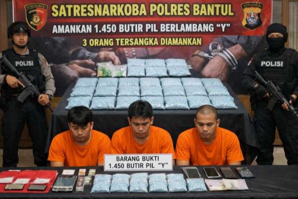 Gempur Narkoba: Polres Bantul Sita 1.450 Pil ‘Sapi’, Tiga Tersangka Diringkus