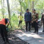 Genjot Infrastruktur, Wabup Ambar Tinjau Langsung Perbaikan Jalan di Kulon Progo