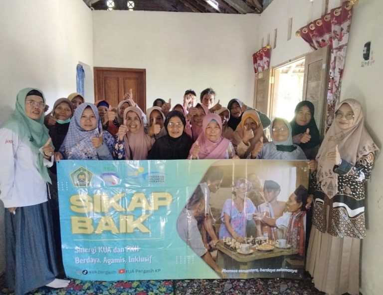 Wujudkan Keluarga Sejahtera dan Religius, KUA Pengasih Gelar Aksi “SIKAP BAIK” di Margosari