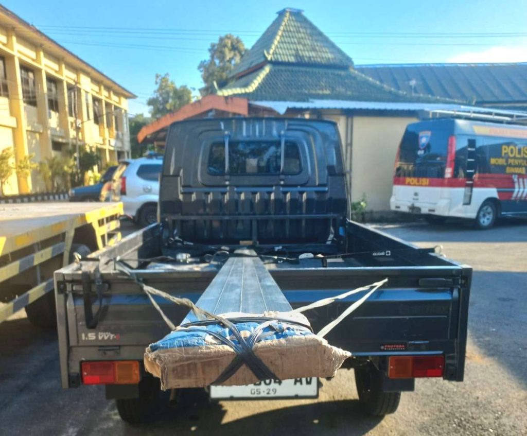 Kelalaian Pengikatan Muatan Picu Kecelakaan: Bocah 8 Tahun Tewas Tersambar Besi di Playen