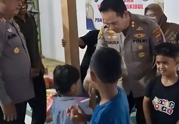 Kapolres Gunungkidul Laksanakan Baksos, Doa Bersama di Panti Asuhan, Tebar Kebaikan dan Harapkan Kedamaian Negeri