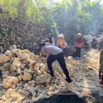Sinergi TNI-Polri dan Masyarakat Bergotong Royong Bangun Infrastruktur di Sumberwungu